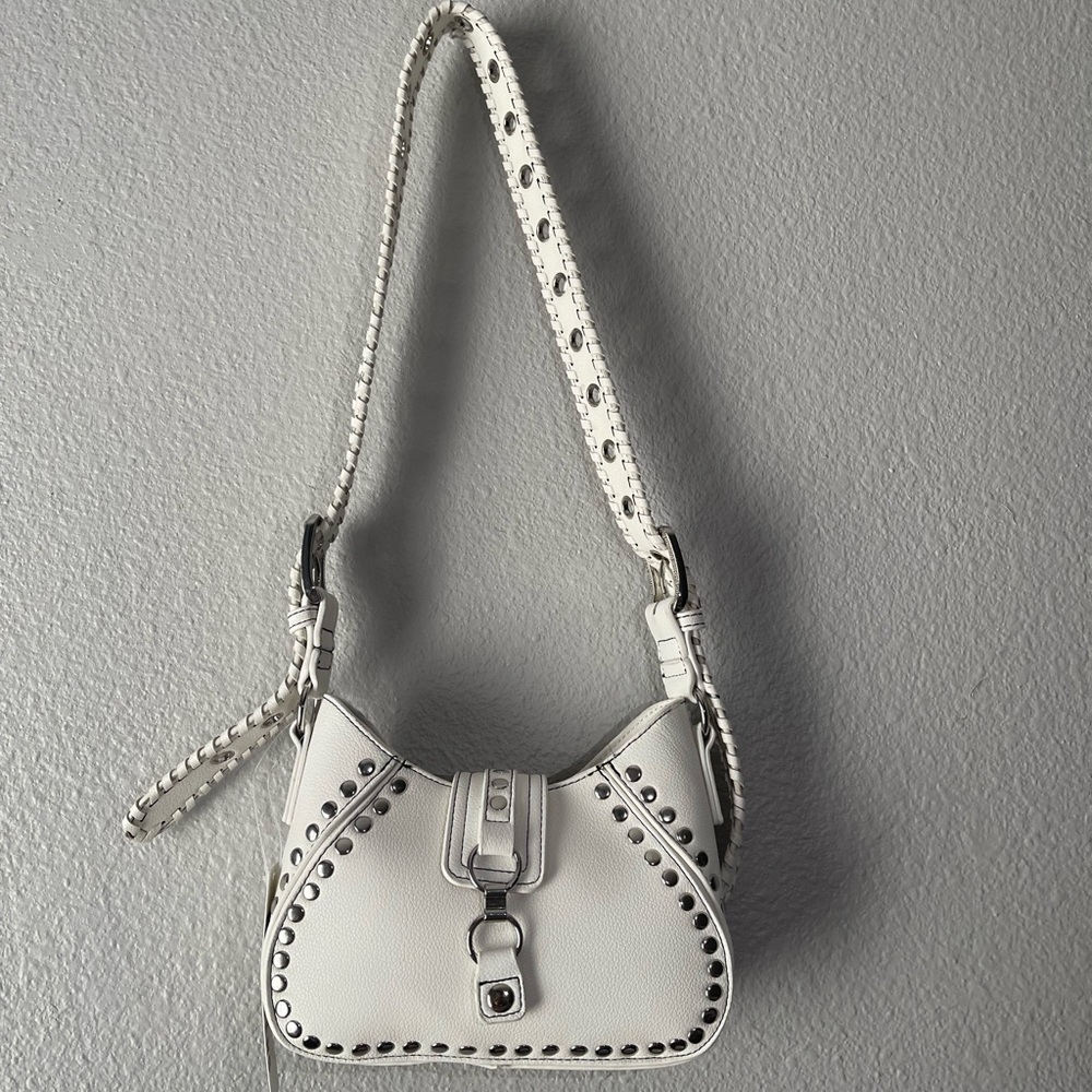 NWT  outfitters devon shoulder bag - White